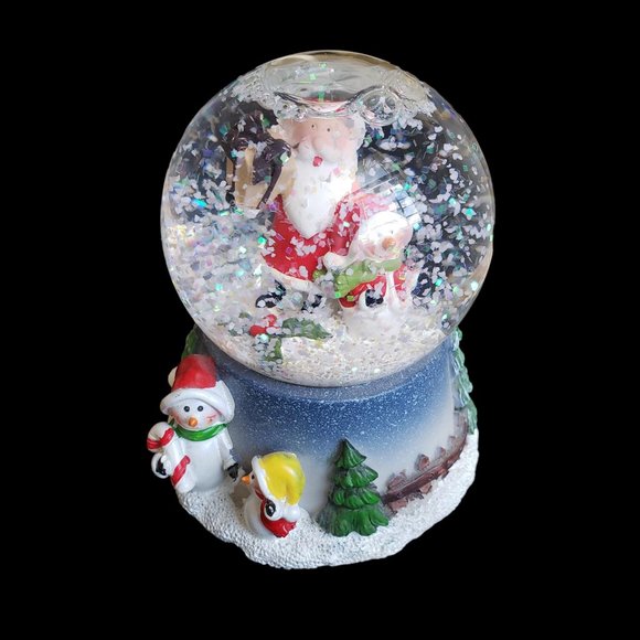 Christmas Snow Globe that Lights Up NEW in BOX - Picture 2 of 6